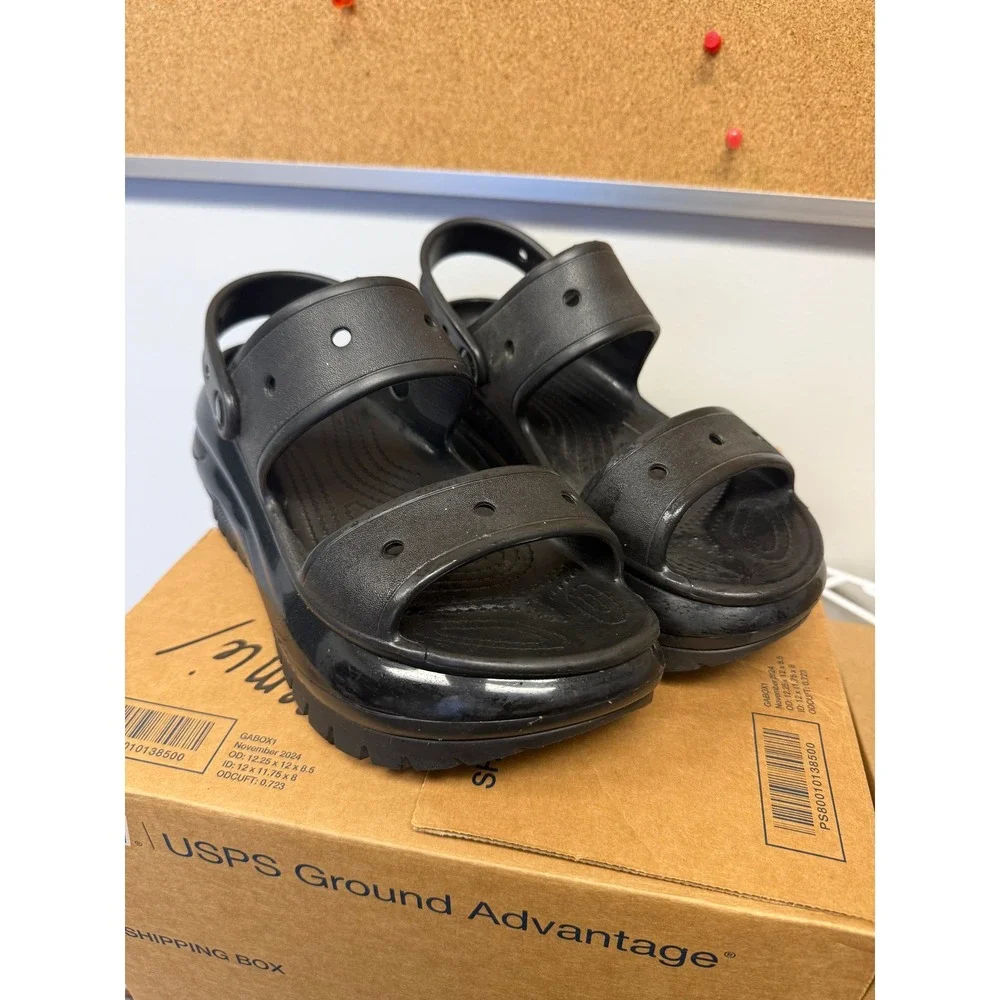 Crocs Mega Crush Sandal Black Platform Lug Sole Womens 9 Mens 7 207989-001